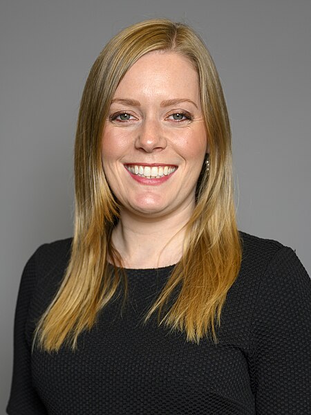 File:Official portrait of Sarah Edwards MP (cropped).jpg