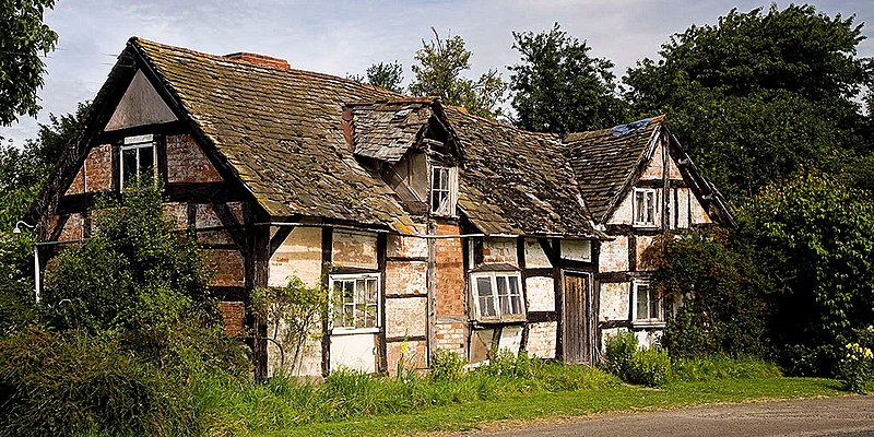 File:Old Crow Cottage, Willersley (Eardisley), Herefordshire.jpg