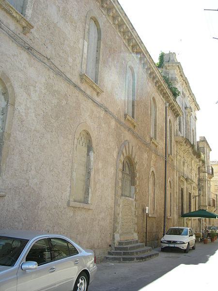 File:Ortigia, chiesa di santa teresa 02.JPG