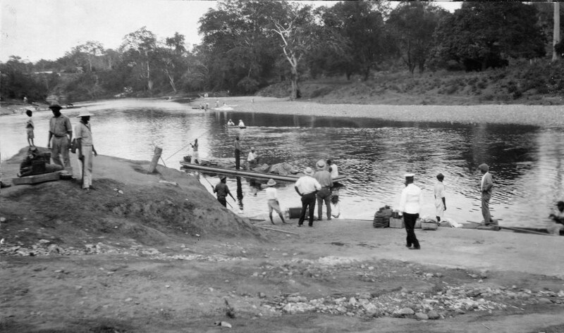 File:Pitpans on the Rio Belize at El Cayo, 1923.tif