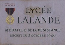 Plaque commémorant la médaille de la Résistance décernée au lycée Lalande