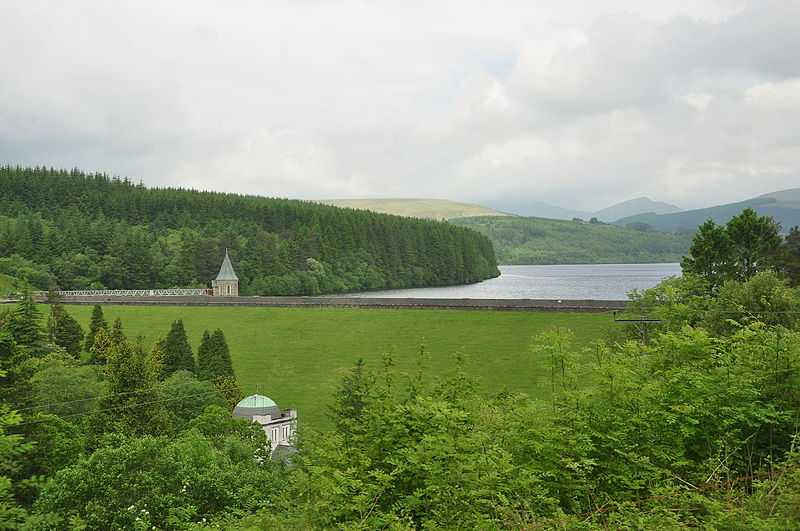 File:Pontsticill Reservoir (8827).jpg