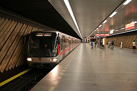 Nádraží Holešovice istasyonunda tren