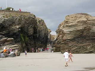 Galego: Praia das catedrais, no mar cantábrico,Ribadeo, provincia de Lugo, Galicia (España).