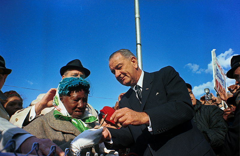 File:President Lyndon B. Johnson campaigning in Illinois.jpg