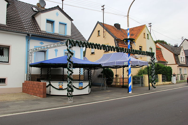 File:Puetzchensmarkt-2013-090.jpg