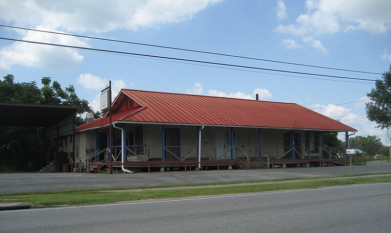 File:RacelandAug09PorchBldg1.JPG