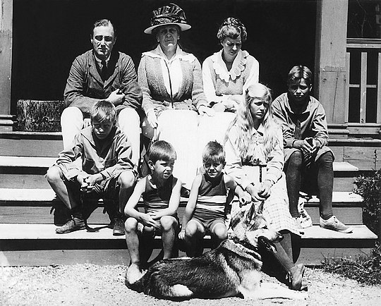 The Roosevelt family at Campobello (1920)