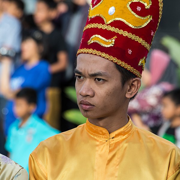 File:Sabah Malaysia Welcoming-Contingent Hari-Merdeka-2013-02.jpg