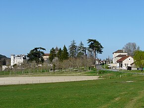 Saint-Crépin-de-Richemont village (2).JPG