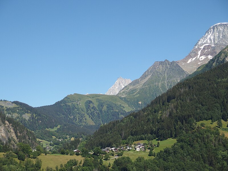 File:Saint-Gervais-les-Bains (50926155248).jpg