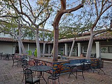 Seal Courtyard, with Malott Commons at left and the Motley Coffeehouse at right Seal Courtyard, Scripps College.jpg