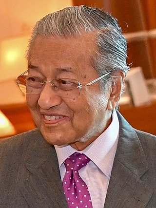 <span class="mw-page-title-main">Seventh Mahathir cabinet</span>