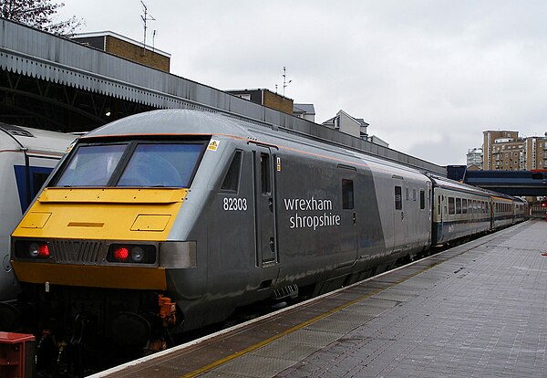 Driving Van Trailer at London Marylebone