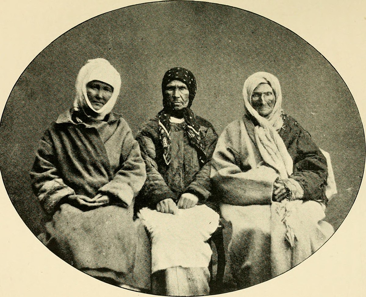 File:Side-lights on Siberia (1898), page 264, Female convicts.jpg