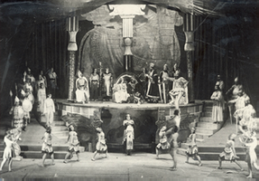 Постановка пьесы в 1934 году