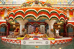 Sri Sathya Sai Baba Samadhi Mandir at Prasanthi Nilayam Sri Sathya Sai Baba Mahasamadhi at Sai Kulwant Hall.jpg