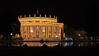 Deutsch: Das Staatstheater Stuttgart. English: The Staatstheater Stuttgart (Stuttgart State Theatre) in Germany.