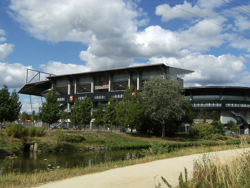 File:Stade Route de Lorient 2.JPG