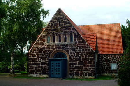 Stadtteilfriedhof Bothfeld Hannover Burgwedeler Straße 60 Kapelle aus Raseneisenstein