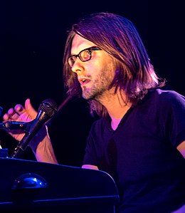 Steven Wilson (ZMF 2016) jm13763 (cropped).jpg