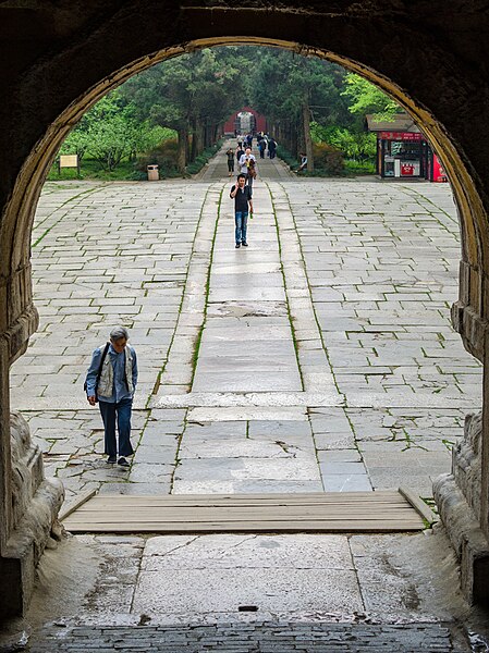 File:Sun Yat-sen Mausoleum 49582-Nanjing (27357927484).jpg