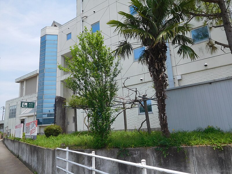 File:Tawara junior high school, Utsunomiya.jpg