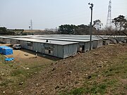 東日本大震災後に七ヶ浜サッカースタジアム内に設営された仮設住宅（竣工前）