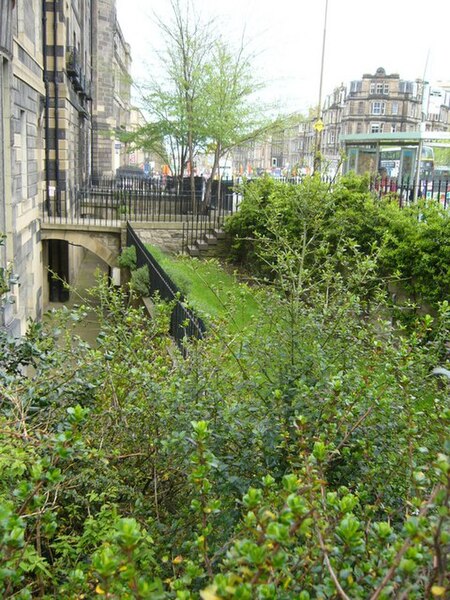 File:Tenements from the corner of Gayfield Place - geograph.org.uk - 1837389.jpg