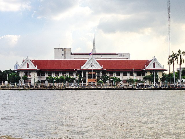 Three Thai-style pavilions adjacent to each other in front of Wat Prayurawongsawat rim Chao Phraya River (opposite Yodpiman River Walk), now head offi