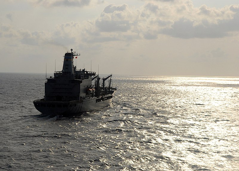 File:US Navy 090802-N-5207L-097 The Military Sealift Command fleet replenishment oiler USNS Rappahannock (T-AO 204) prepares for an early-morning underway replenishment with the amphibious dock landing ship USS Harpers Ferry (LSD 49.jpg