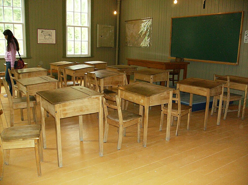 File:Val Jalbert historic school interiors.JPG