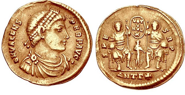 Coin of Valens after his quinquennalia on 25 February 369, showing the three reigning emperors on the reverse marked: spes r p ("the hope of the Repub