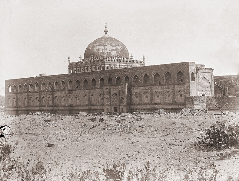 File:View from the south-east of the Jami Masjid, Bijapur..jpg