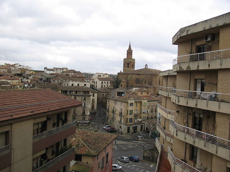 File:Vista Barbastro Catedral (Huesca).JPG