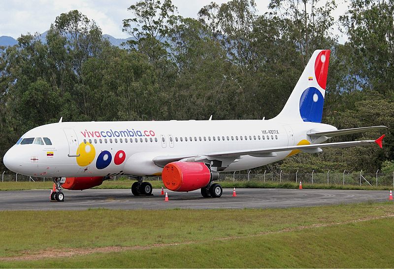 File:Viva Colombia Airbus A320 Dallimonti.jpg