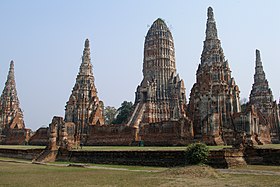 Wat Chaiwatthanaram 2, Ayutthaya, Thailand.jpg
