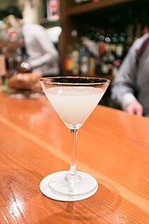 <span class="mw-page-title-main">White Lady (cocktail)</span> Alcoholic beverage
