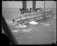 Shipwreck of SS Harvard on Point Arguello, California, 1931 Wreck of Harvard.jpg