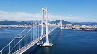 <span class="mw-page-title-main">Yi Sun-sin Bridge</span> Suspension bridge in Yeosu, South Korea