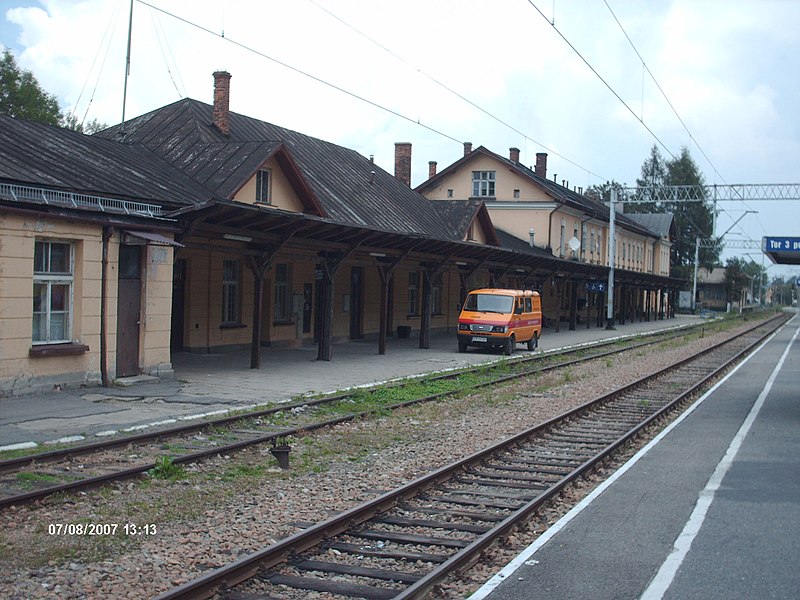 File:Zakopane dworzec PKP.JPG