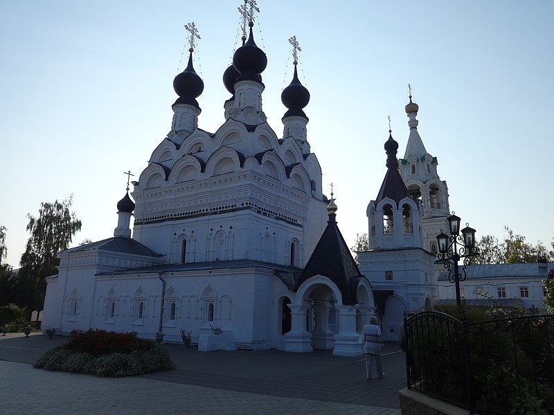 File:Свято-Троицкий женский монастырь Муром 5.JPG