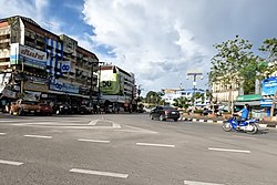 スラートターニー駅 駅前の様子