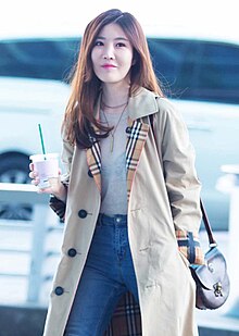 180331 Lee Hae-ri Incheon Uluslararası Havaalanı'nda (1) .jpg