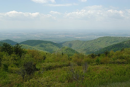 Riprap Overlook on Skyline Drive looking west. Shenandoah National Park