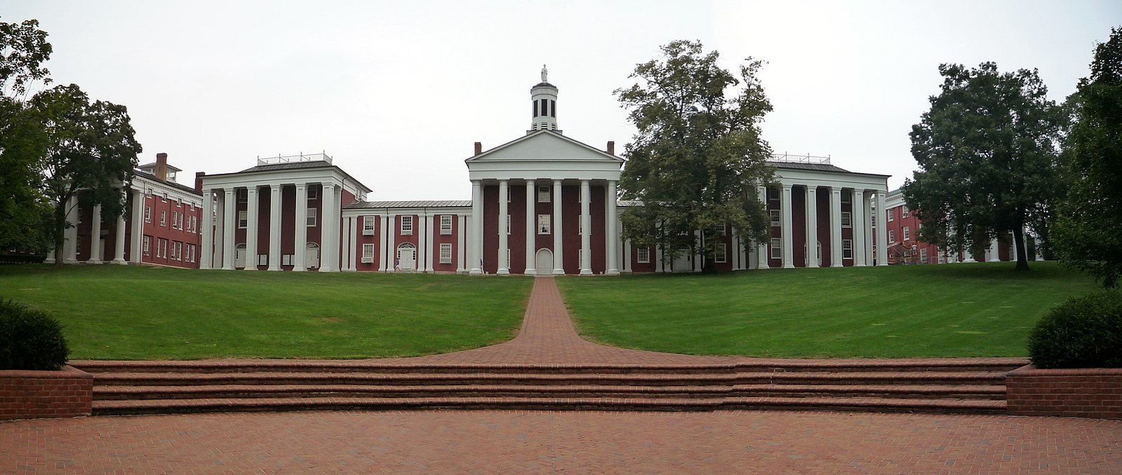 Washington and lee university. George Washington University. Лексингтон Вирджиния город США. Смирновский университет в Вашингтоне документы и материалы.