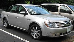 Un Ford Taurus SEL 2008