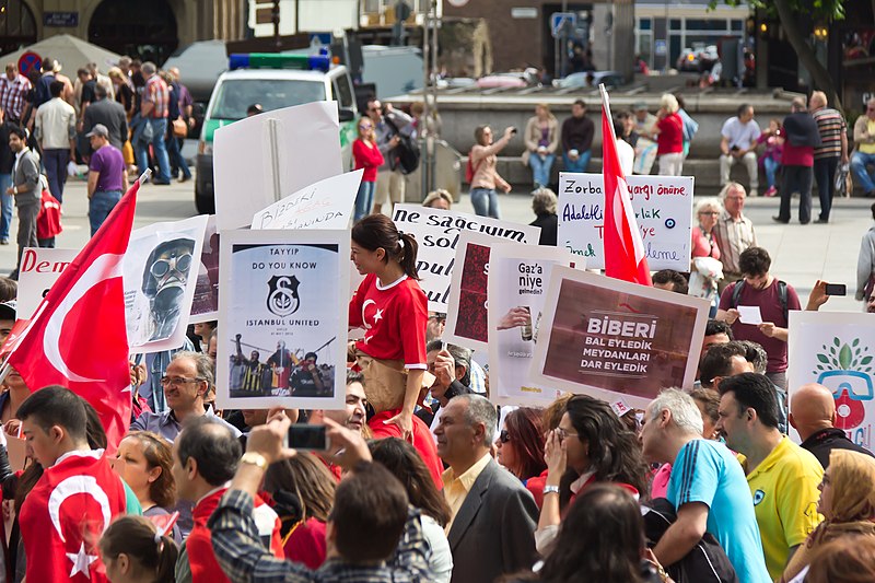 File:2013 Taksim Gezi Park protests in Cologne-0505.jpg