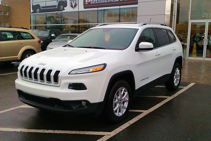 File:2014 Jeep Cherokee North 4x2 Edition Canada Front.jpg