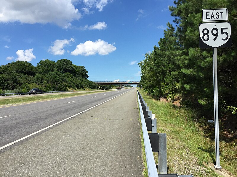 File:2017-07-07 15 03 46 View east along Virginia State Route 895 (Pocahontas Parkway) just east of Laburnum Avenue in Richmond Heights, Henrico County, Virginia.jpg
